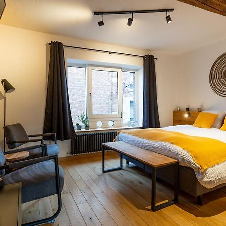 Ardenne Bnb Gite Urbain Avec Terrasse 마르쉐앵파멩느 외부 사진