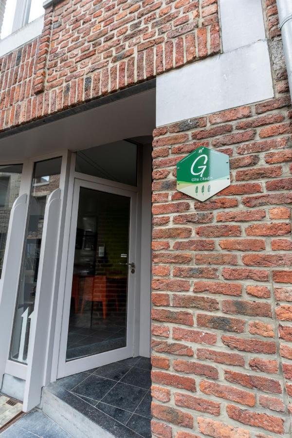 Ardenne Bnb Gite Urbain Avec Terrasse 마르쉐앵파멩느 외부 사진